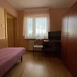 Adania Bis Rum i privatbostad Grzybowo (West Pomeranian)