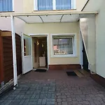 Adania Bis Rum i privatbostad *