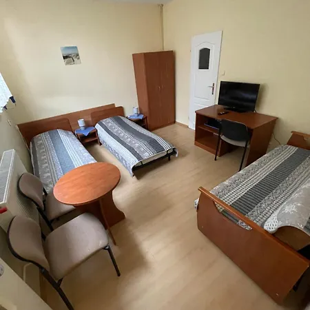 Δωμάτια σε οικογενειακή κατοικία Adania Bis