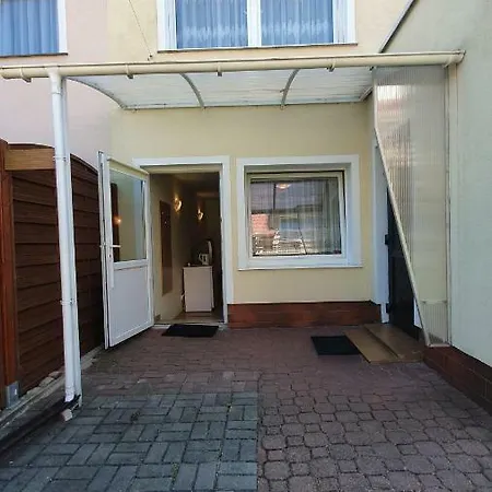 Adania Bis Privatunterkunft *