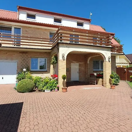 Δωμάτια σε οικογενειακή κατοικία Adania Bis Grzybowo (West Pomeranian)