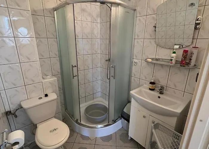 Privatunterkunft Adania Bis *