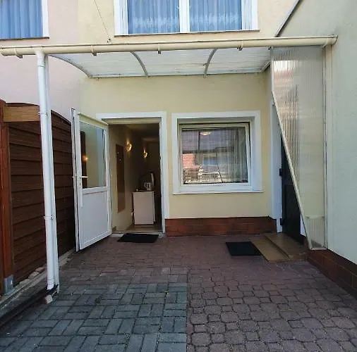 Adania Bis Privatunterkunft *